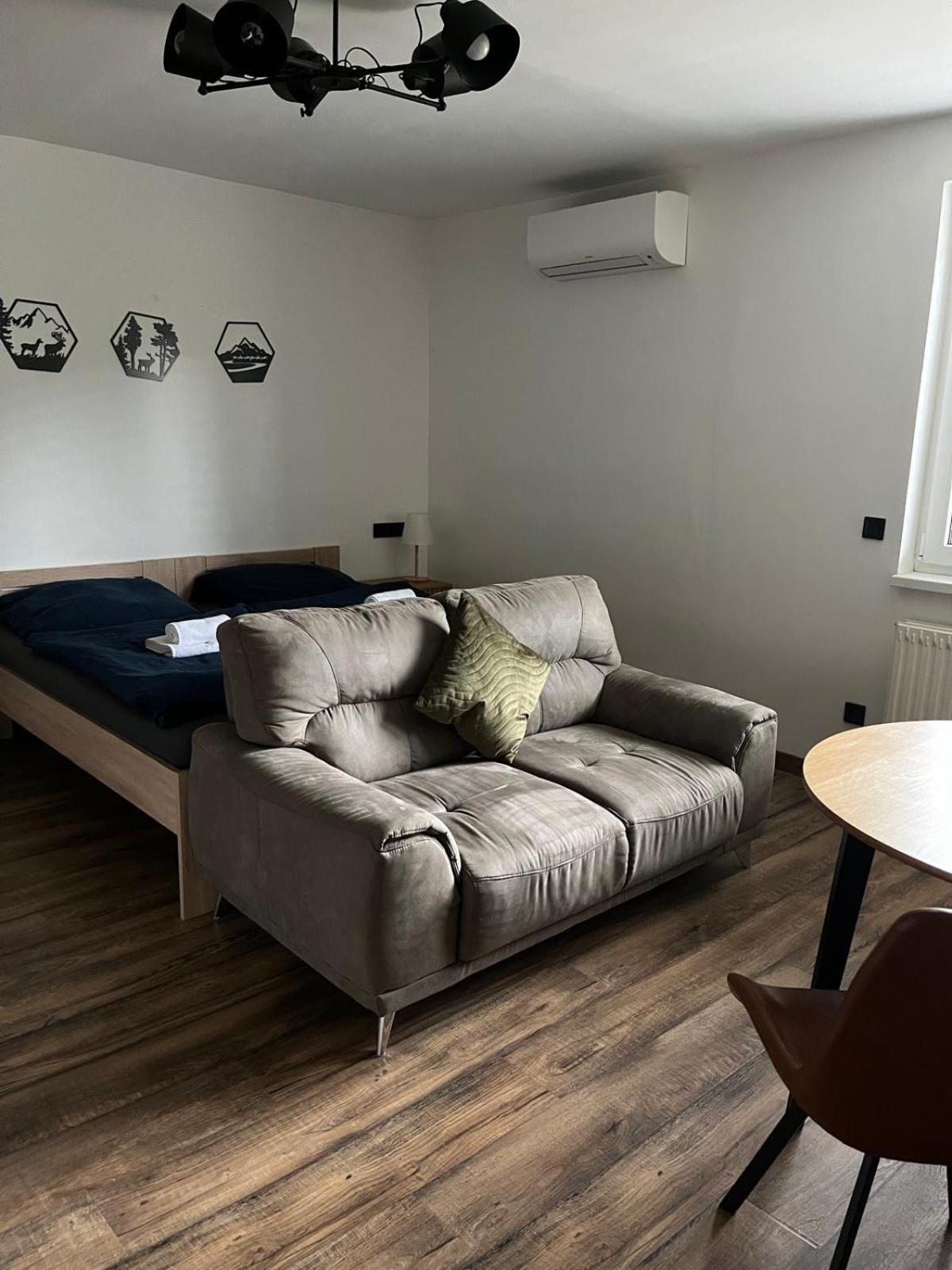 Iq Apartments Presov Luaran gambar